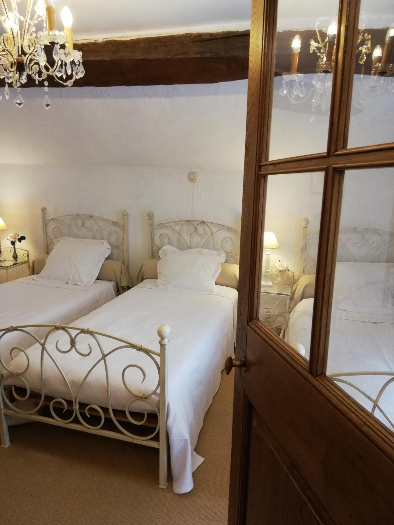 Au Charme Du 13 Faubourg De France A Bouillon Villa Exteriör bild