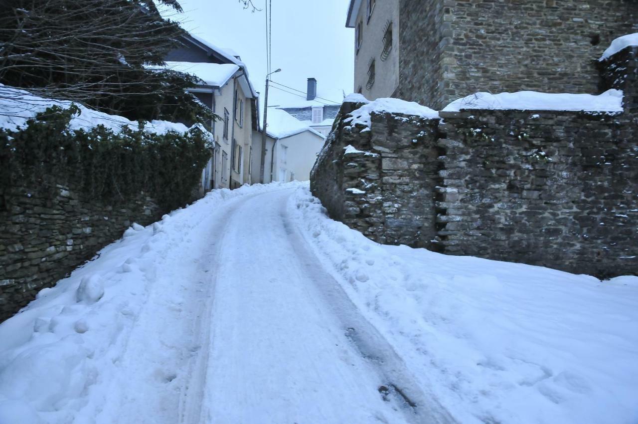 Au Charme Du 13 Faubourg De France A Bouillon Villa Exteriör bild